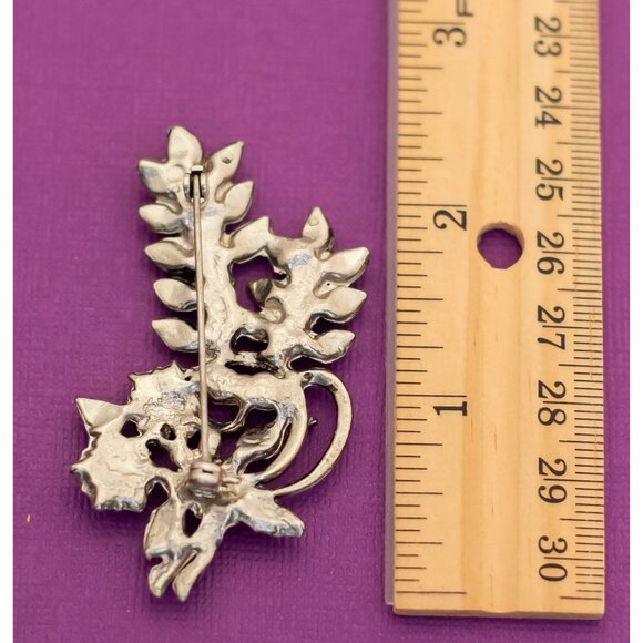Vintage Art Nouveau Floral Rhinestone Silver Tone Brooch - Q10 - Picture 2 of 2